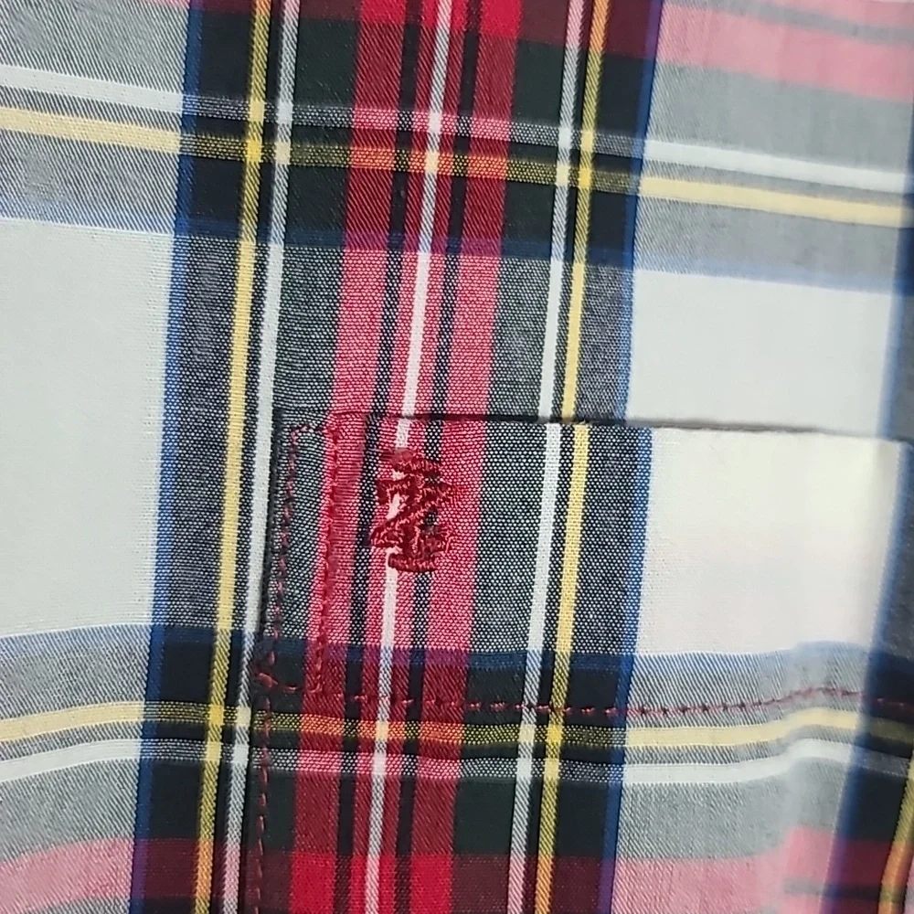 IZOD Heritage Tartan Red & White Plaid Long-Sleeve Button-Down Shirt